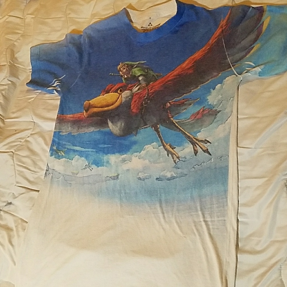 Legend of Zelda Link Shirt Hot-Topic